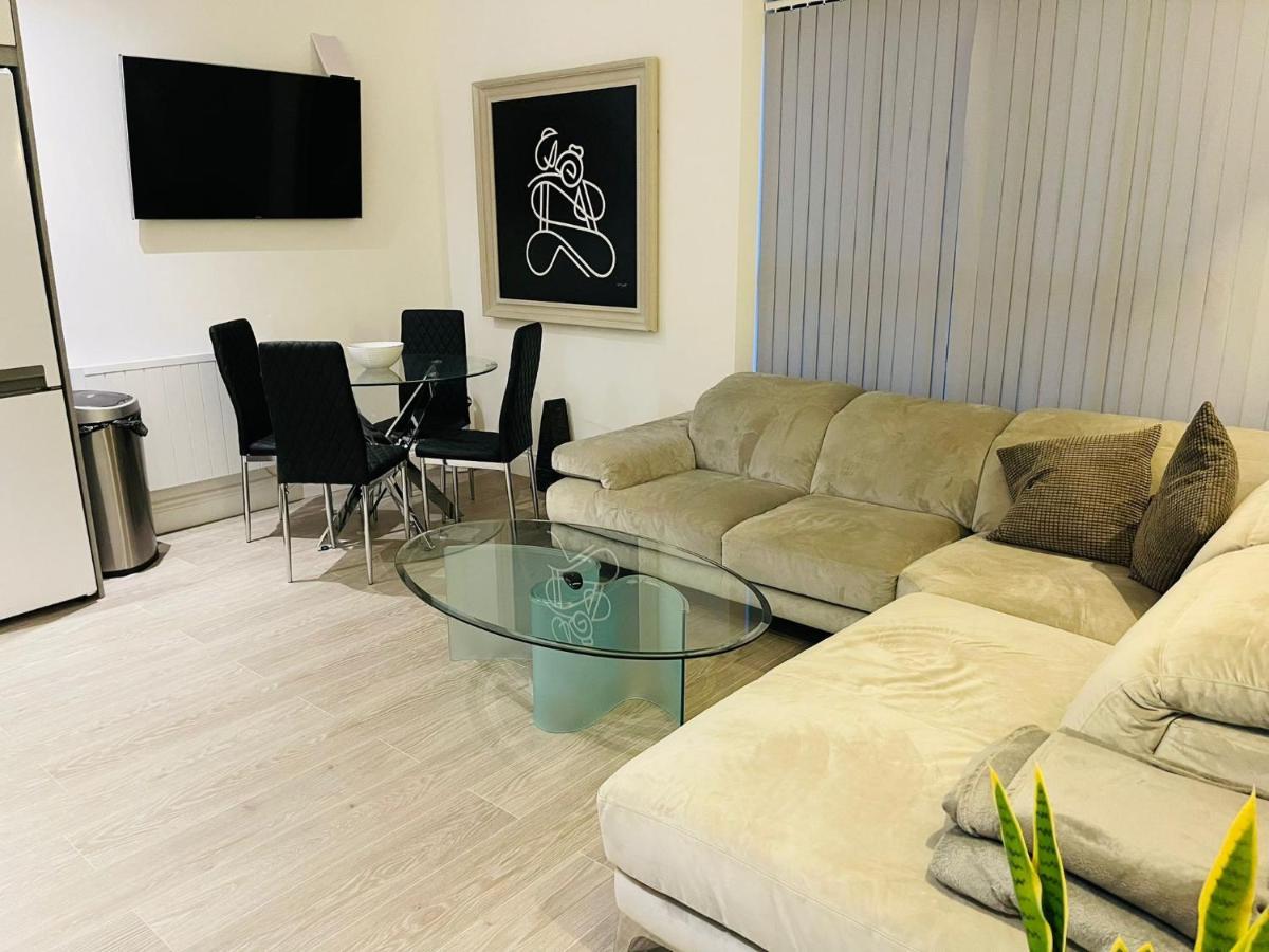 Апартаменты Salt Hill Windsor Legoland Eton Heathrow Luxury 2 Bed 1 Bath Free Parking Слау Экстерьер фото