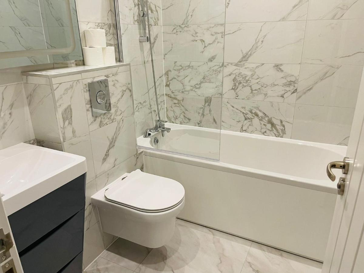 Апартаменты Salt Hill Windsor Legoland Eton Heathrow Luxury 2 Bed 1 Bath Free Parking Слау Экстерьер фото