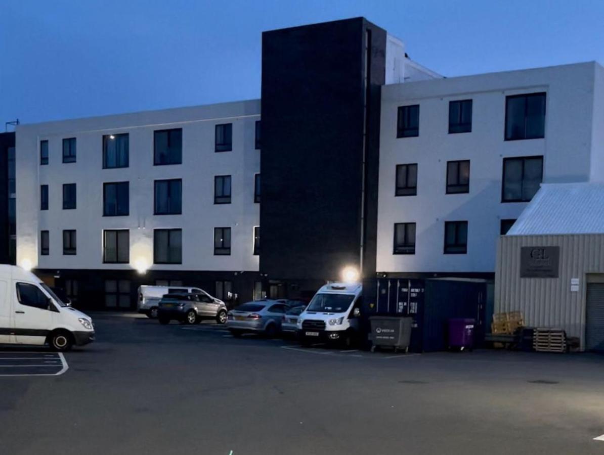 Апартаменты Salt Hill Windsor Legoland Eton Heathrow Luxury 2 Bed 1 Bath Free Parking Слау Экстерьер фото